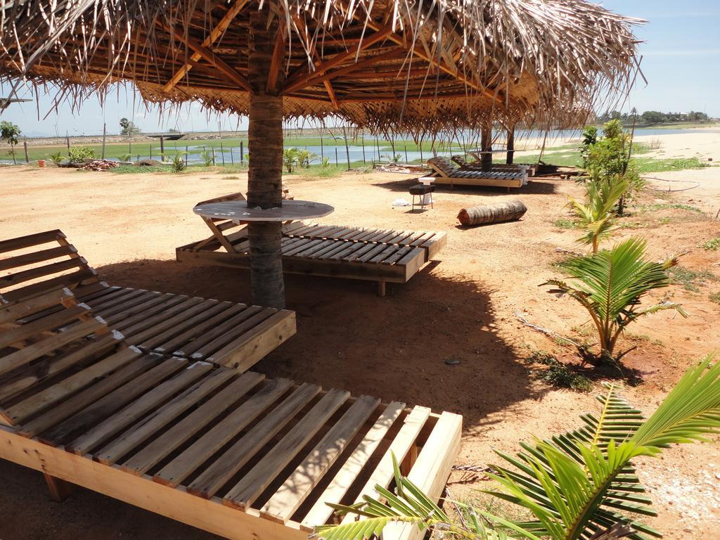 Yoho Hotel Arugambay Beach Inn Arugam Bay Εξωτερικό φωτογραφία